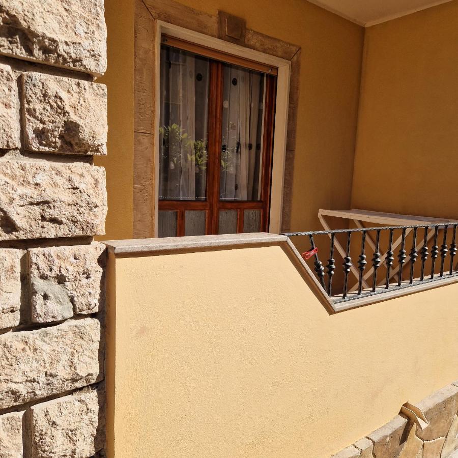 Appartamento Casa Vostra Bosa Exterior foto